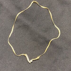Elegant Gold Necklace with Diamond Accent